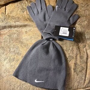 Nike Dark Gray Dri-Fit Knitted Hat with Matching Gloves NWT